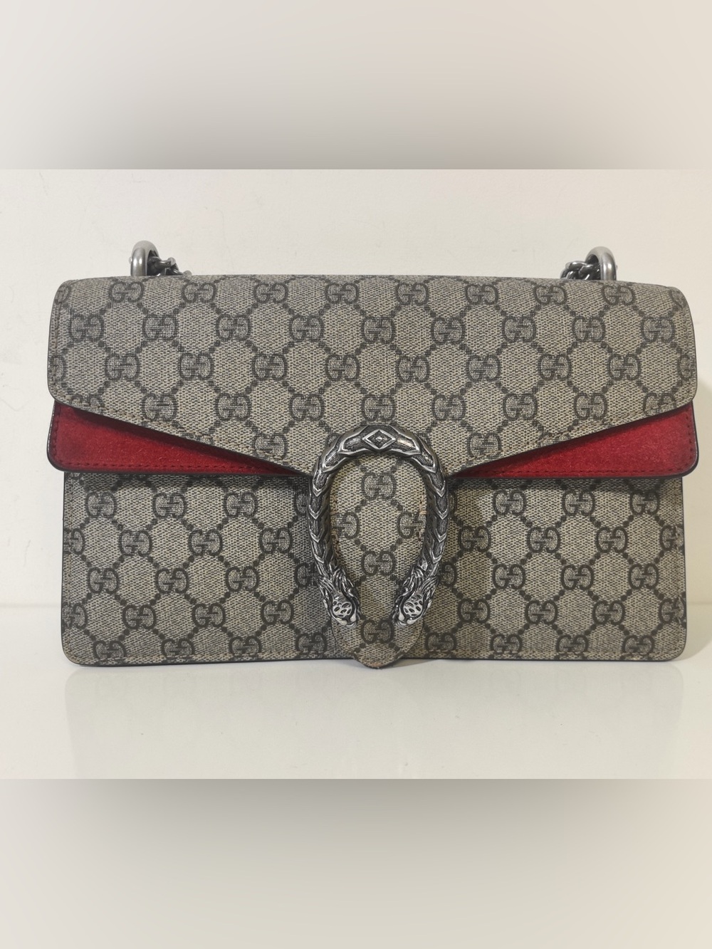 Gucci Beige/Red Dionysus GG Supreme Shoulder Bag